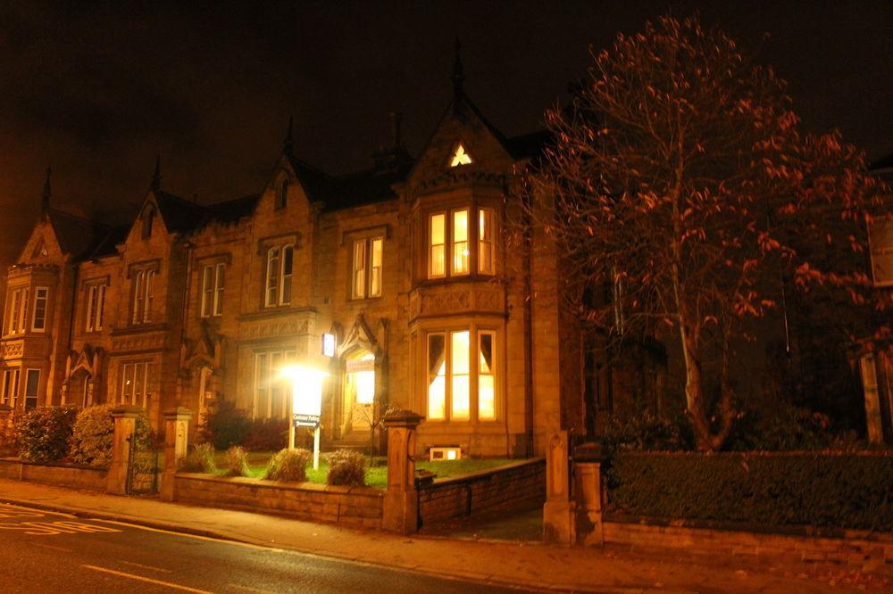 Edgerton Hotel Huddersfield Esterno foto
