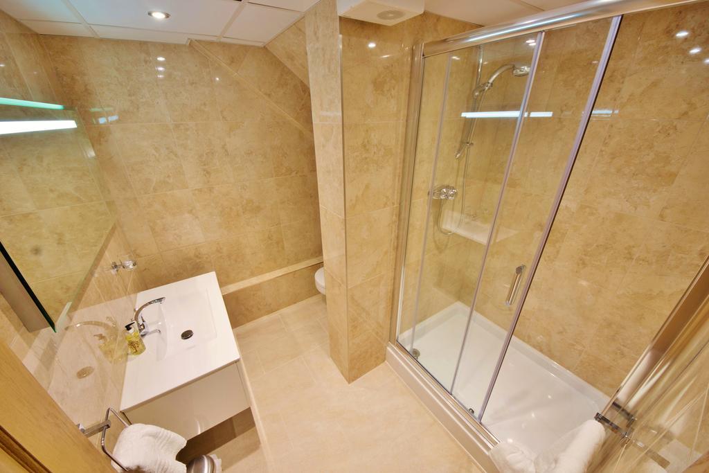 Edgerton Hotel Huddersfield Esterno foto