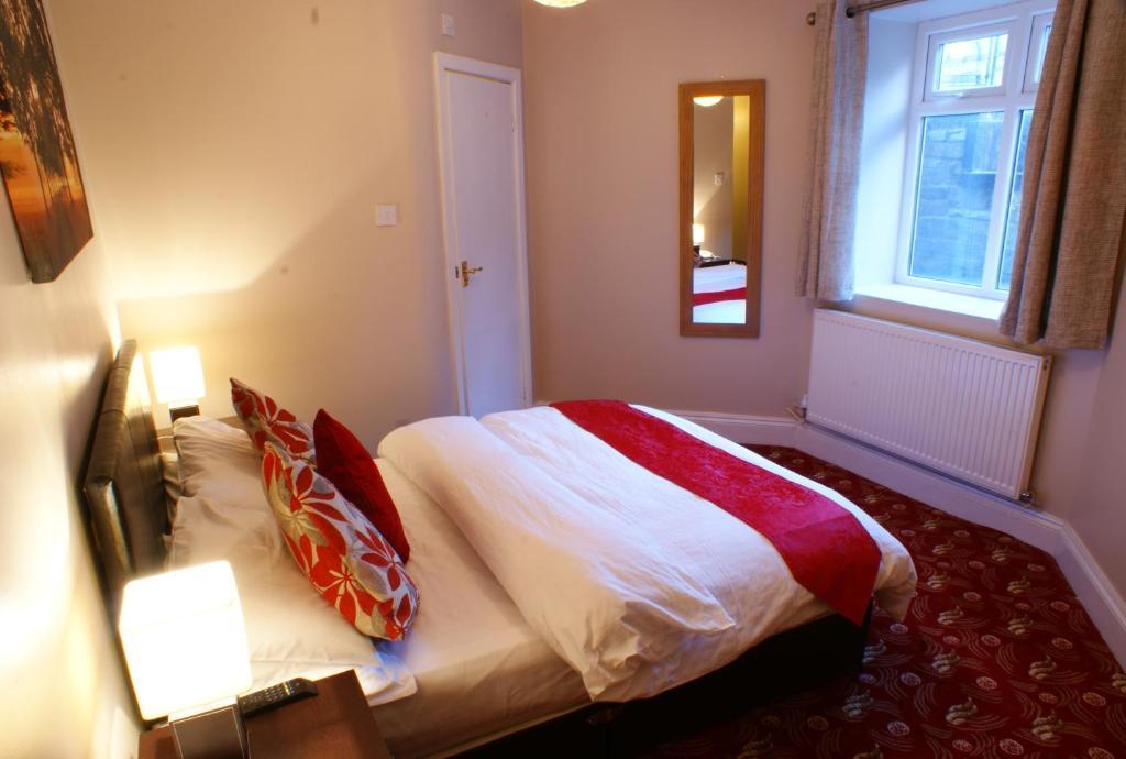 Edgerton Hotel Huddersfield Esterno foto