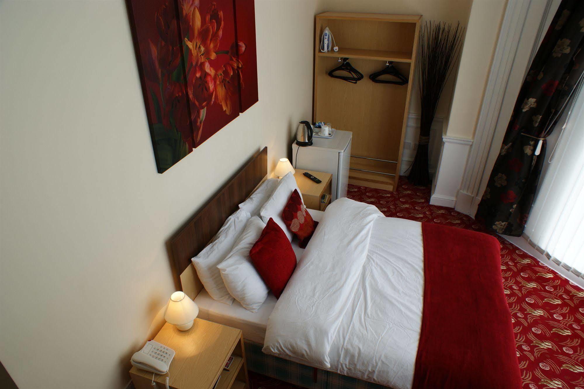 Edgerton Hotel Huddersfield Esterno foto