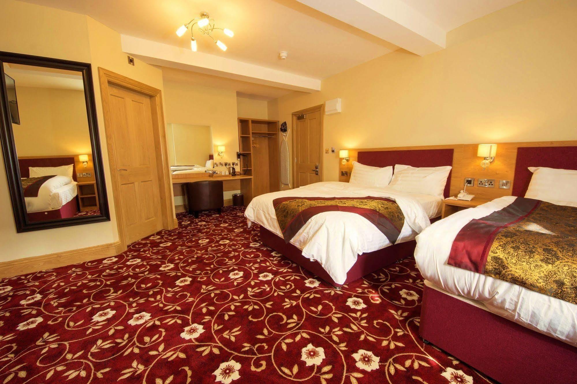 Edgerton Hotel Huddersfield Esterno foto