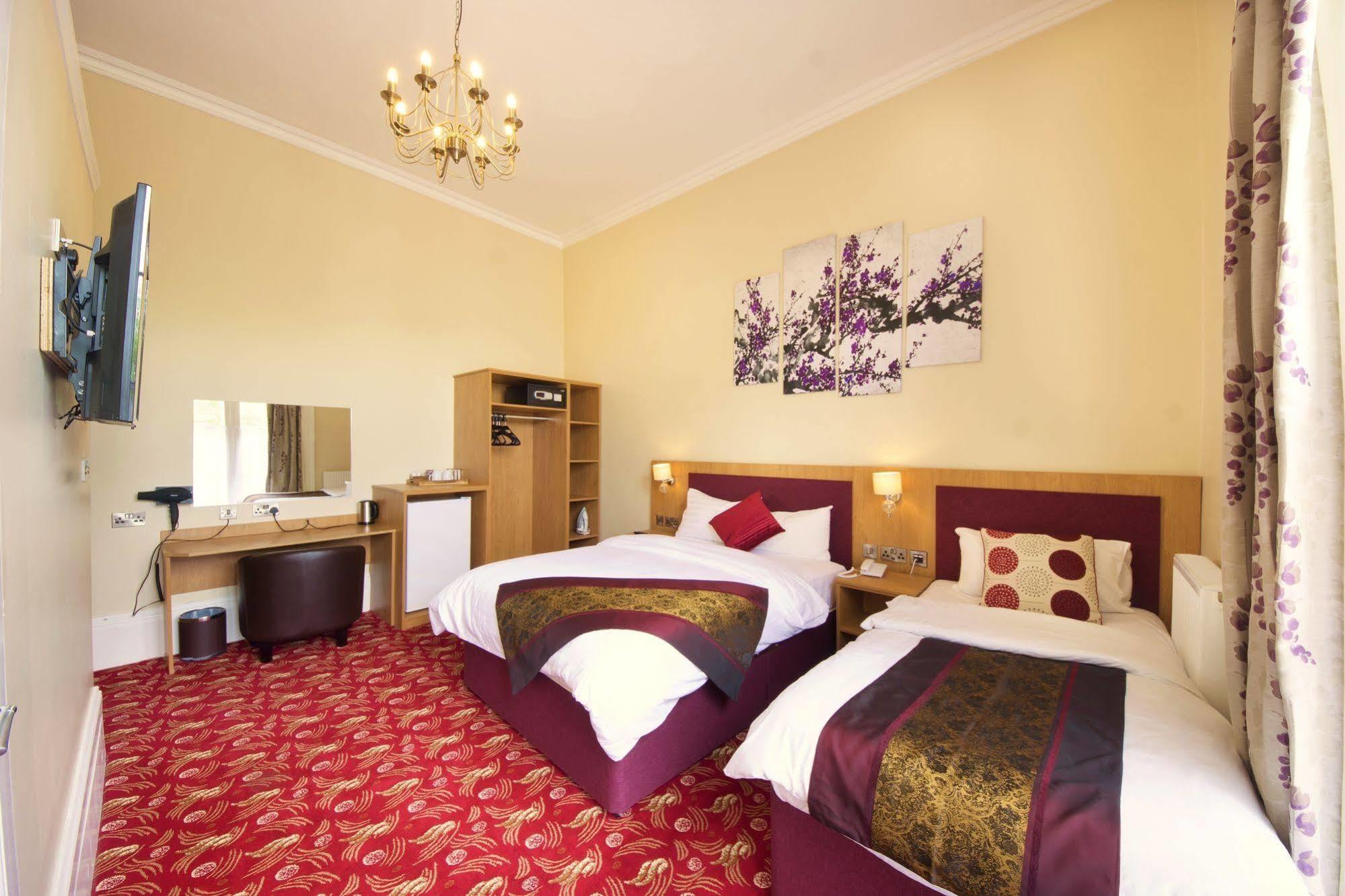 Edgerton Hotel Huddersfield Esterno foto