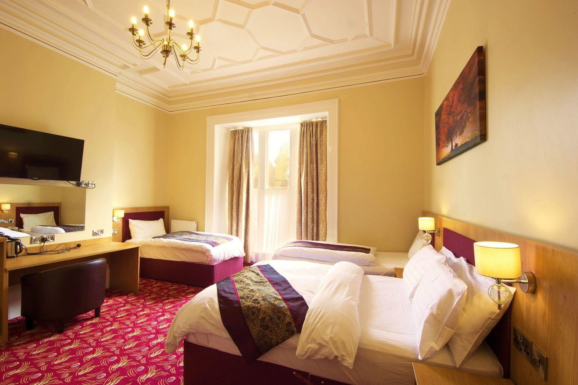 Edgerton Hotel Huddersfield Esterno foto